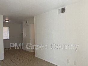 Building Photo - 1412 S 73rd E Ave