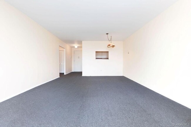 Building Photo - 1374 Midland Ave