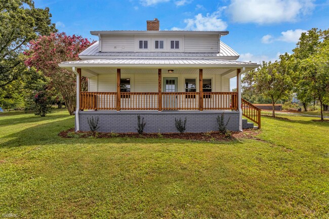 Building Photo - 4 br, 3 bath House - 122 Avery Creek Road