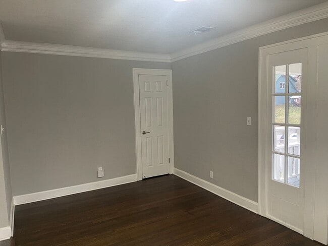 Building Photo - 4029 Paseo Blvd