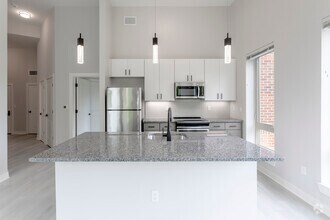 2 BR, 2 BA - 935 SF - Artisan 4100
