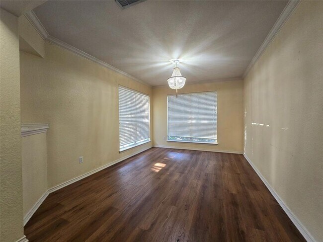 Foto del edificio - 8336 Alvin High Ln