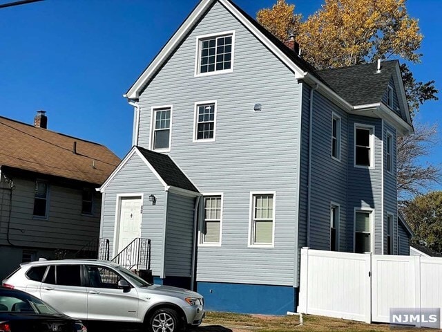 Foto del edificio - 40 Kaufman Ave