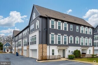 Building Photo - 420 Mayer Pl