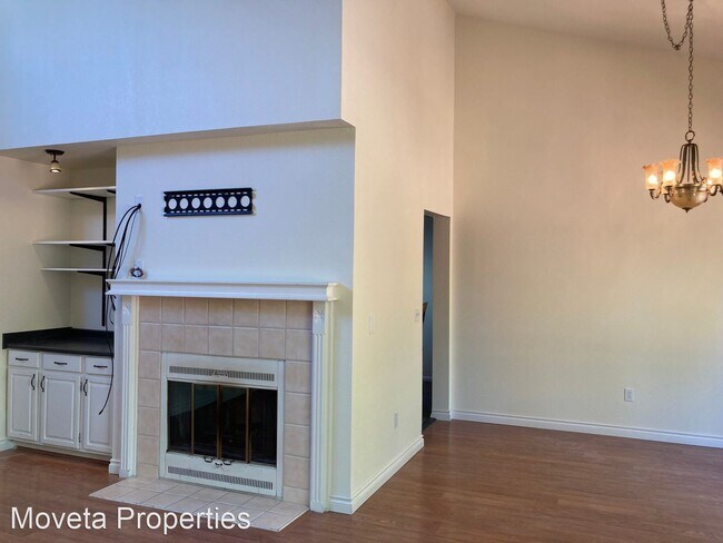 Building Photo - 3 br, 2.5 bath House - 1907 Parkview Circle