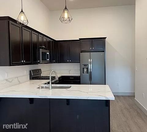 Foto del edificio - 2 br, 2 bath Townhome - 110 Bell St