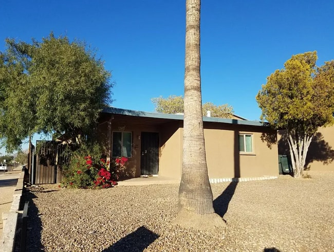 Foto del edificio - 1401 E Lee St