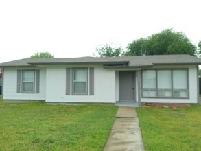 Building Photo - 4833 Mokry Dr