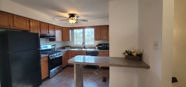 Foto del edificio - 10 Woodfield Dr