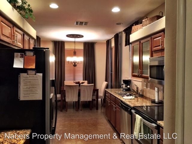 Building Photo - 3 br, 2.5 bath  - 14016 Cameo B