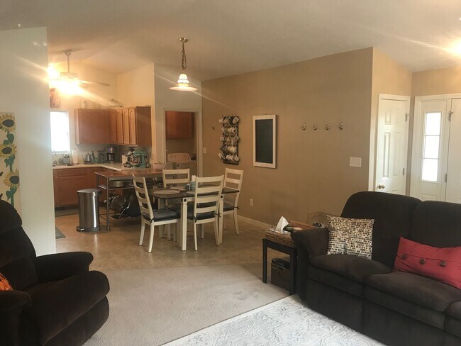 Foto del edificio - 4626 S Sparrow Ct