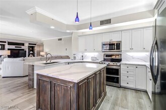 Building Photo - 450 Bayfront Pl