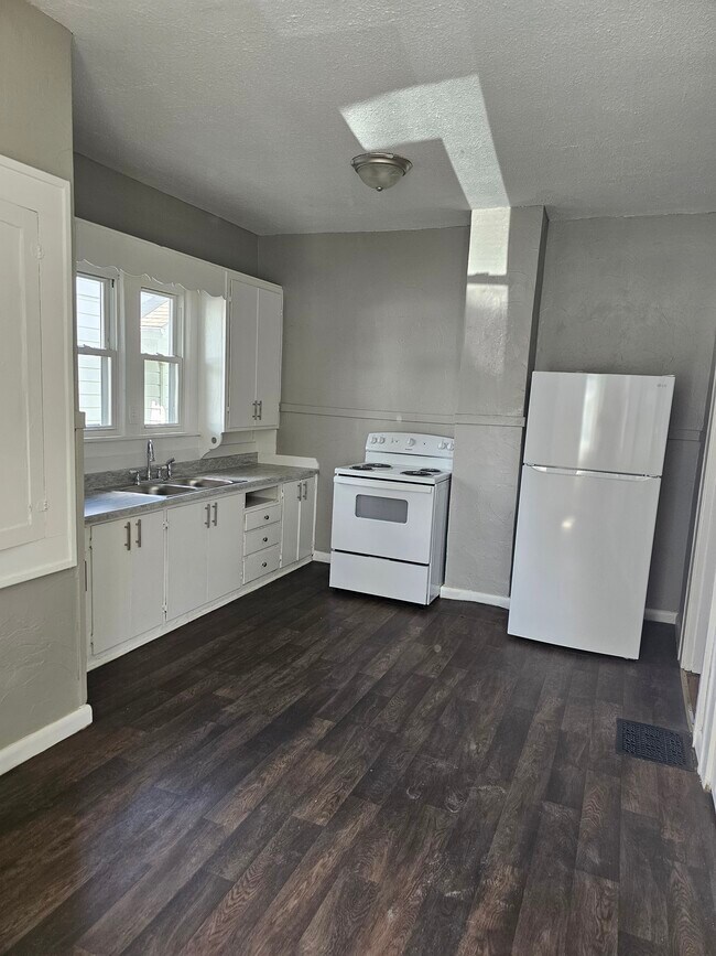 Foto del edificio - 811 E 29th St