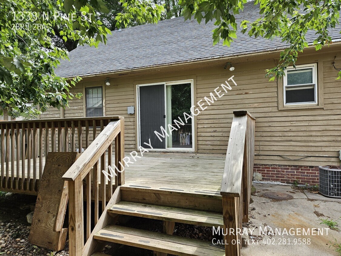 Building Photo - 1333 N Pine St