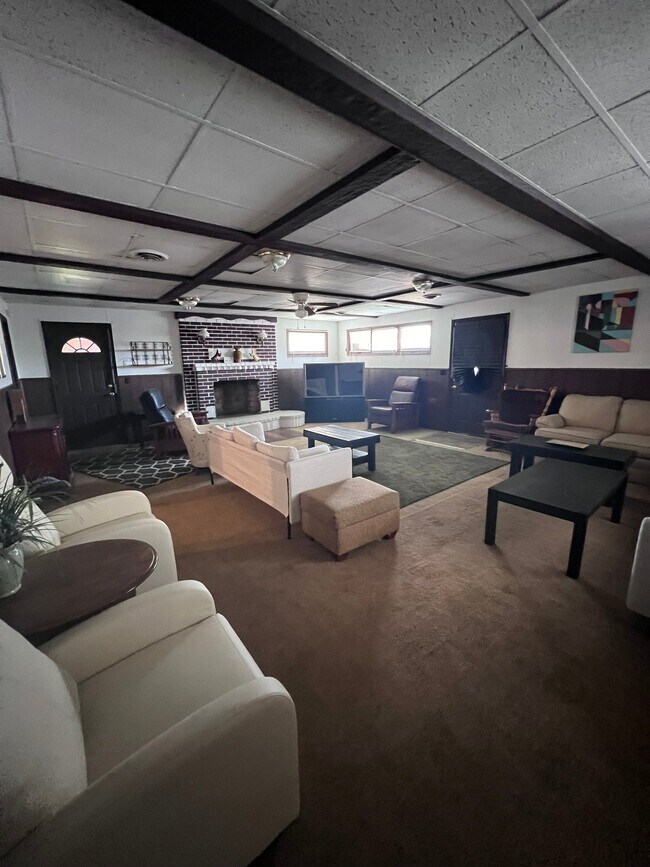 Foto del edificio - 3571 Winchester Ave