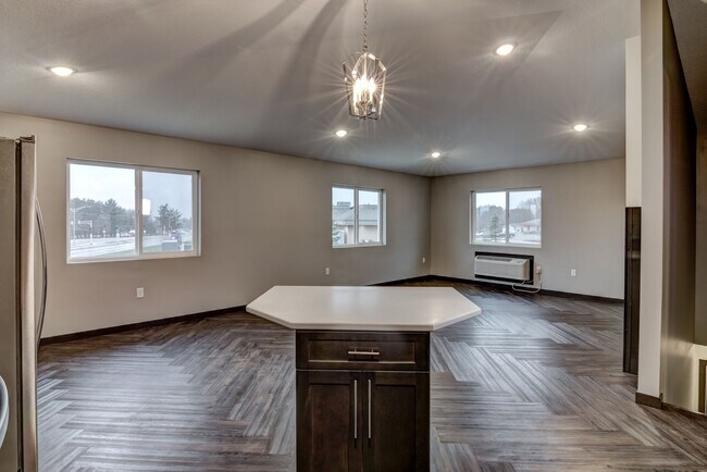 Foto del edificio - Private Entry! 2 Bed, 2 Bath $500 Deposit!