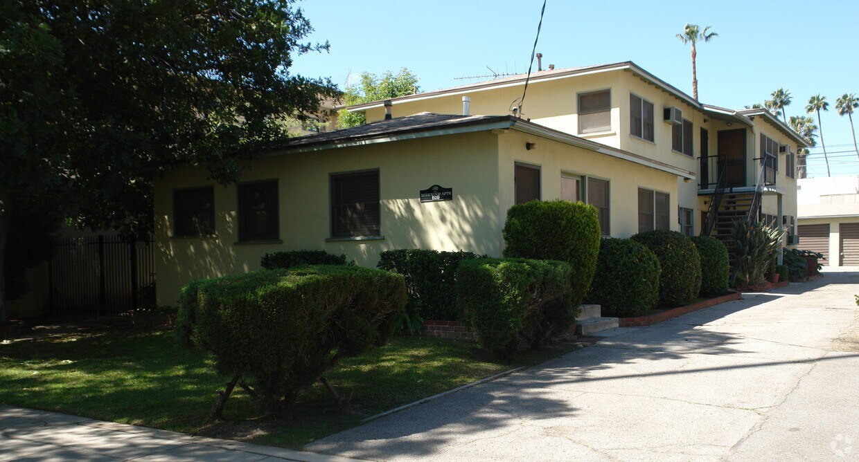 Primary Photo - 529 Catalina Ave