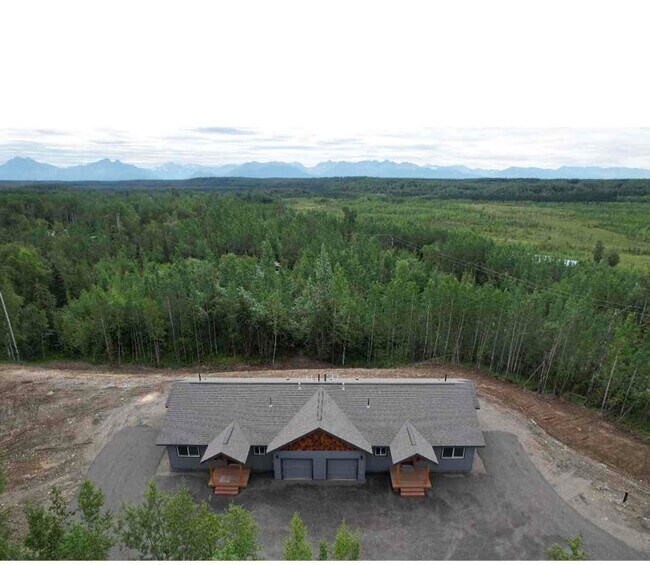 Building Photo - 10651 W Backus Dr