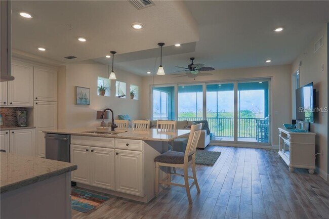 Building Photo - 388 Aruba Cir