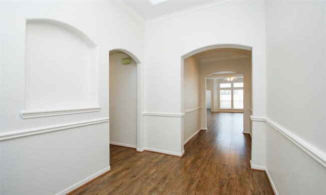 Building Photo - 16635 Spring Barker Dr