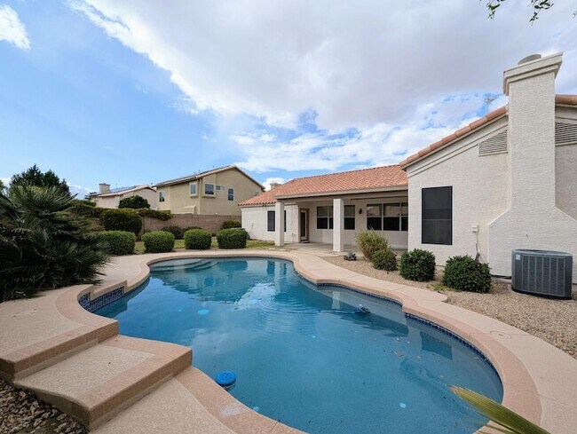 Foto del edificio - 12417 W Encanto Blvd