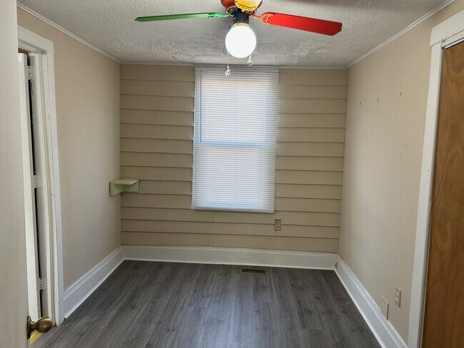 Foto del edificio - 2 Bedroom / 1 Bath Home Kingsport TN