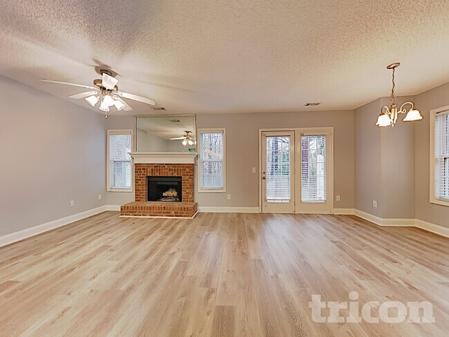 Foto del edificio - 3236 Glenloch Pl