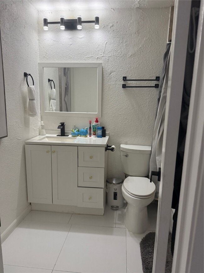 Building Photo - 4622 Fitzwater Dr