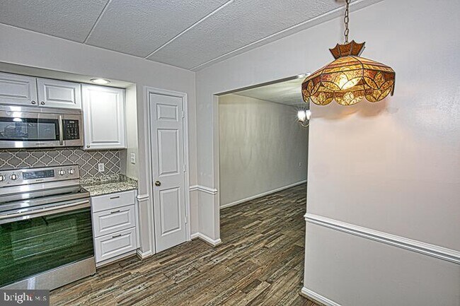 Building Photo - 227 Canal Park Dr