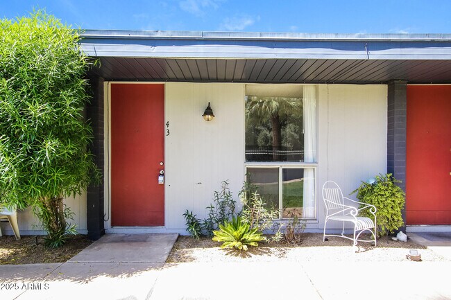 Foto del edificio - 6320 N 16th St