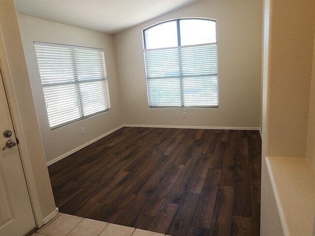 Foto del edificio - 21616 N 46th Pl