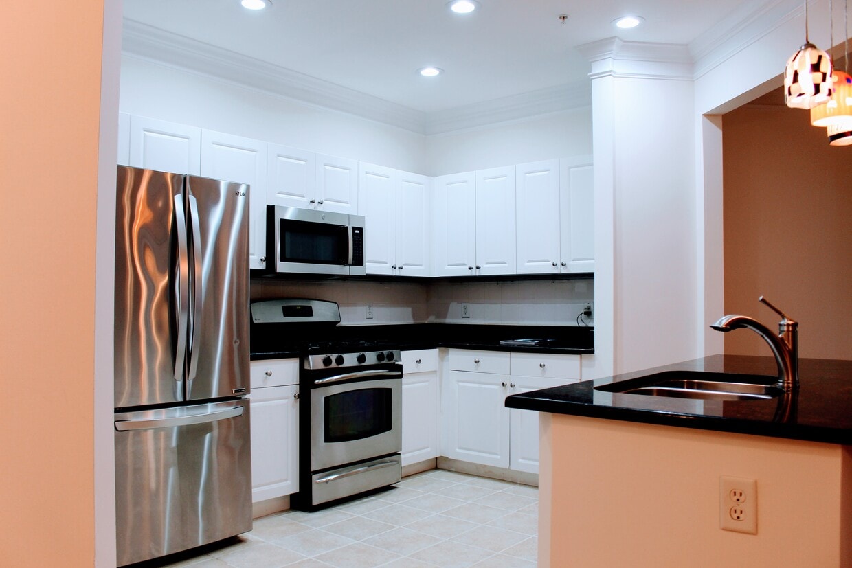 Photo - 23 Arch Pl (Gaithersburg, MD)