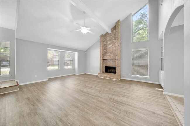 Foto del edificio - 9 W Lance Leaf Rd