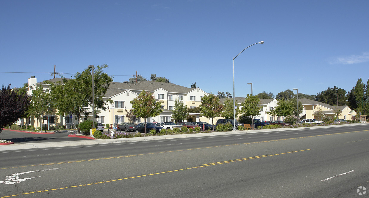 Primary Photo - Rodeo Gateway Apartments