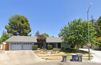Building Photo - 3216 W Tenaya Way