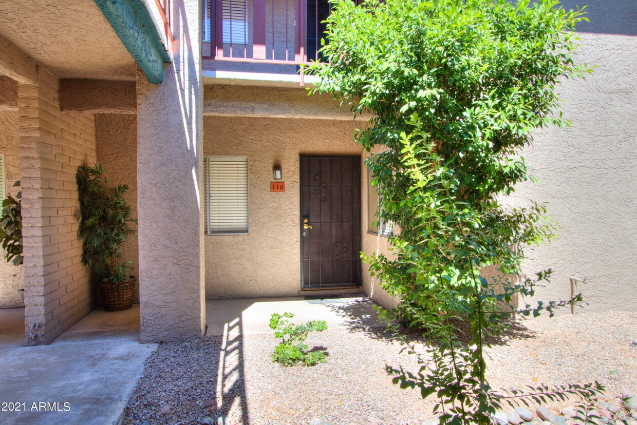 4354 N 82nd St Unit 116, Scottsdale, AZ 85251 Room for Rent in