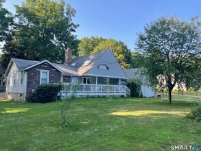 Building Photo - 125 Old Sachems Head Rd