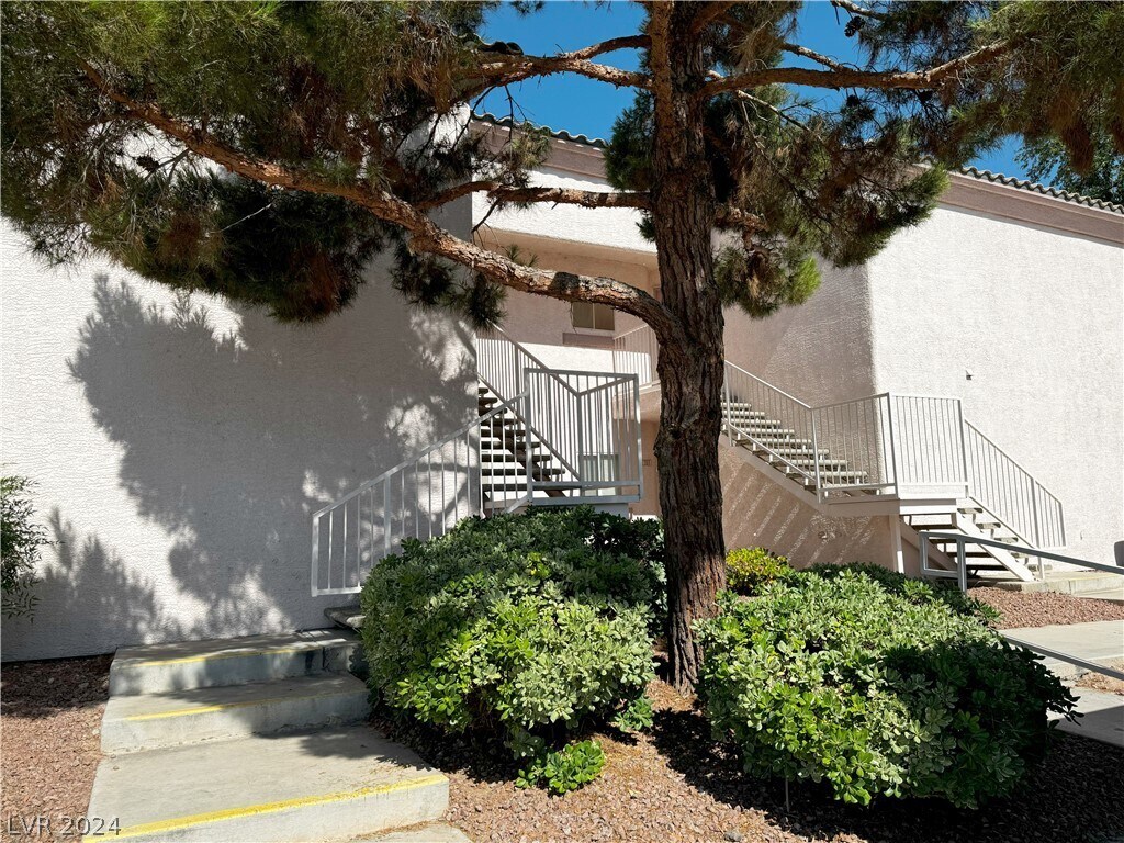 Primary Photo - 4555 E Sahara Ave