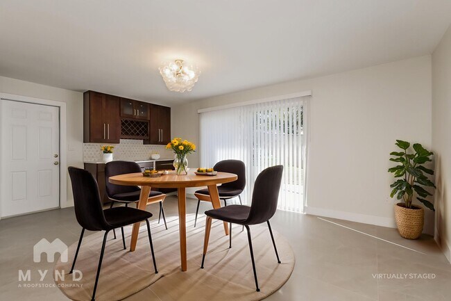 Foto del edificio - 10100 Paradise Blvd