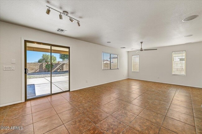 Building Photo - 2847 S 161st Dr