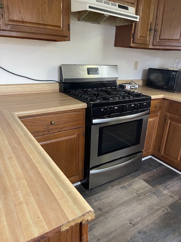 Building Photo - 2104 E Main St