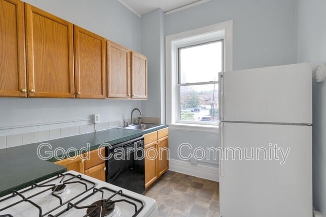 Building Photo - 401 Delaware Ave