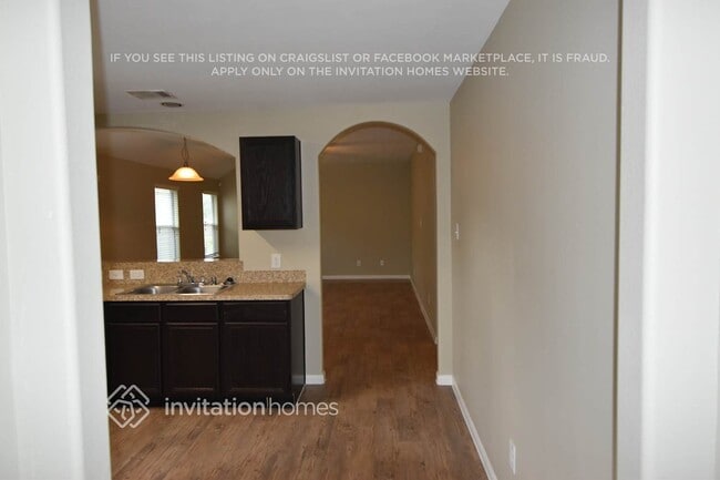 Building Photo - 18742 N Lyford Dr