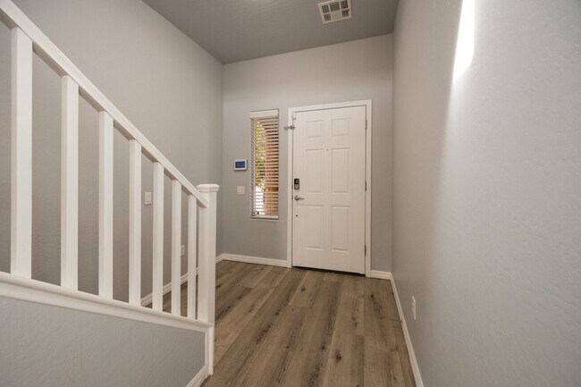 Foto del edificio - 8253 Arden Landing Pl