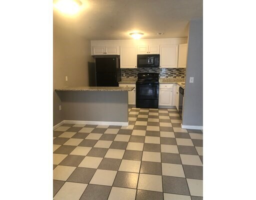 Foto del edificio - 352 Neponset St