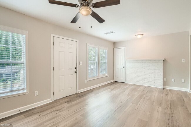 Foto del edificio - 3 br, 2 bath House - 2025 North Ave
