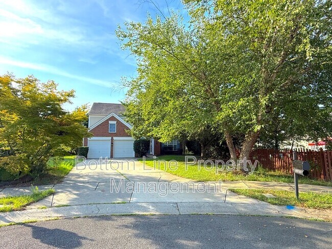 Foto del edificio - 10016 Heatherly Ct