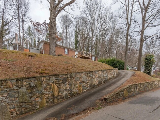 Photo - 51 Belleview Rd House