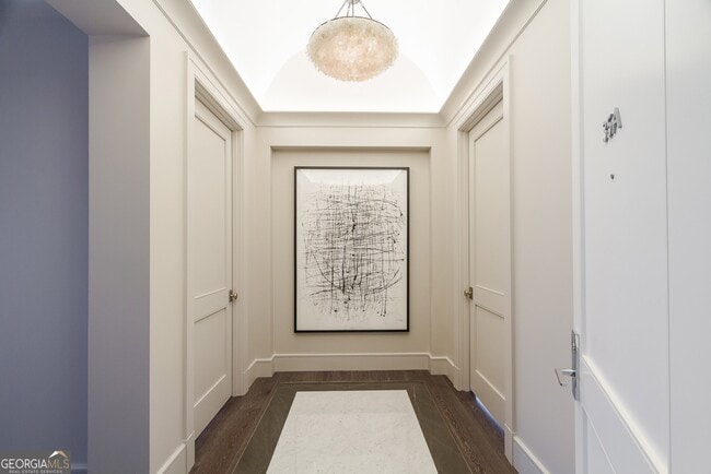 Building Photo - 3376 Peachtree Rd NE