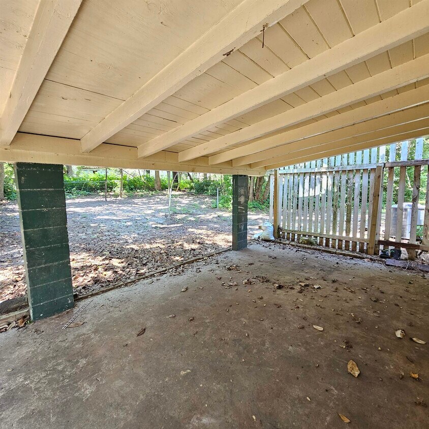 Foto del edificio - 1516 Majestic Ave